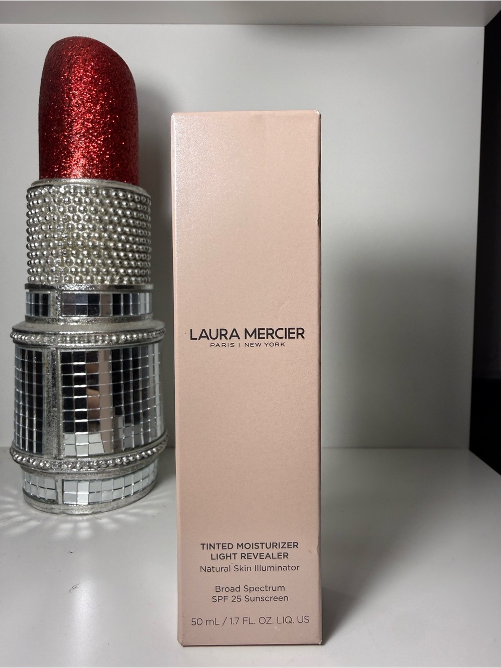 laura mercier Tinted Moisturizer